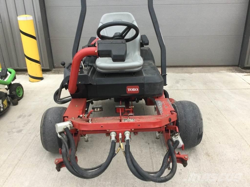 Toro 3250D Åkgräsklippare