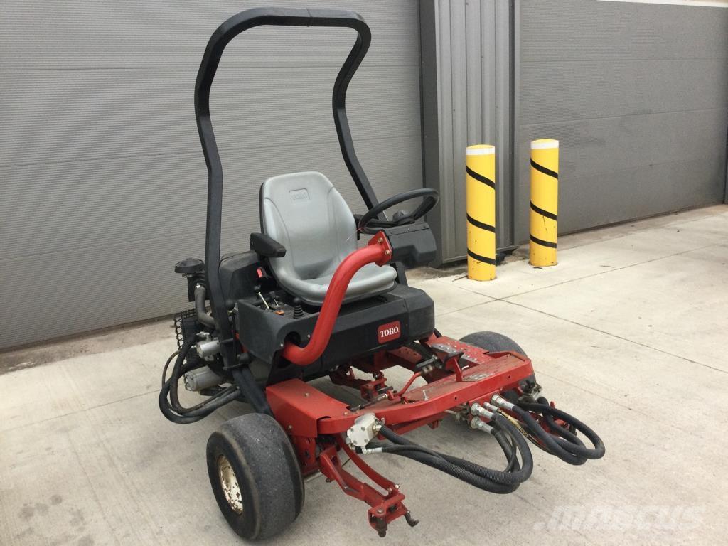 Toro 3250D Åkgräsklippare
