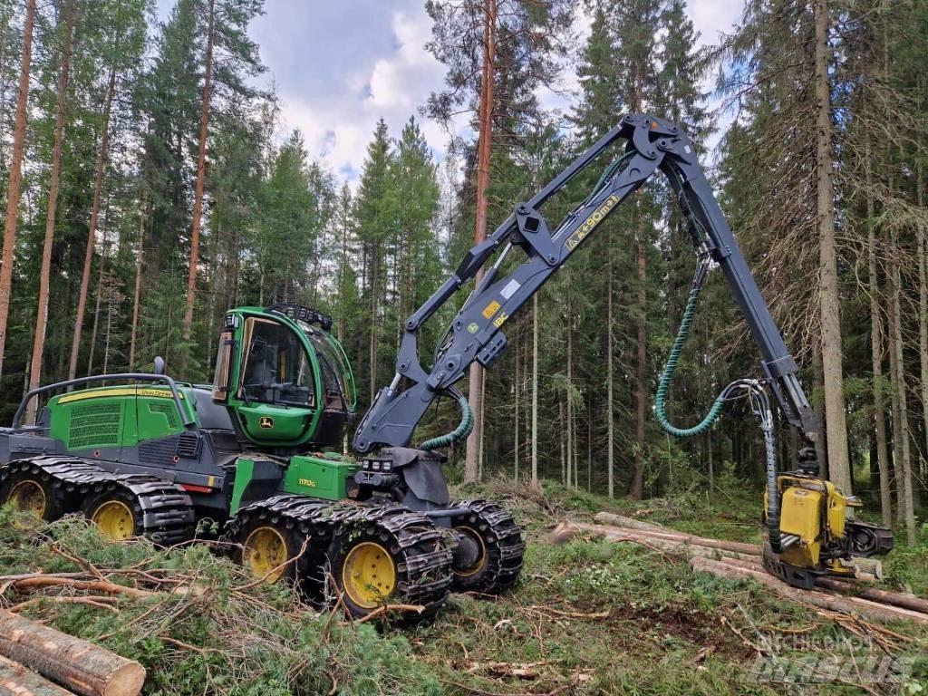 John Deere 1170 G Skördare