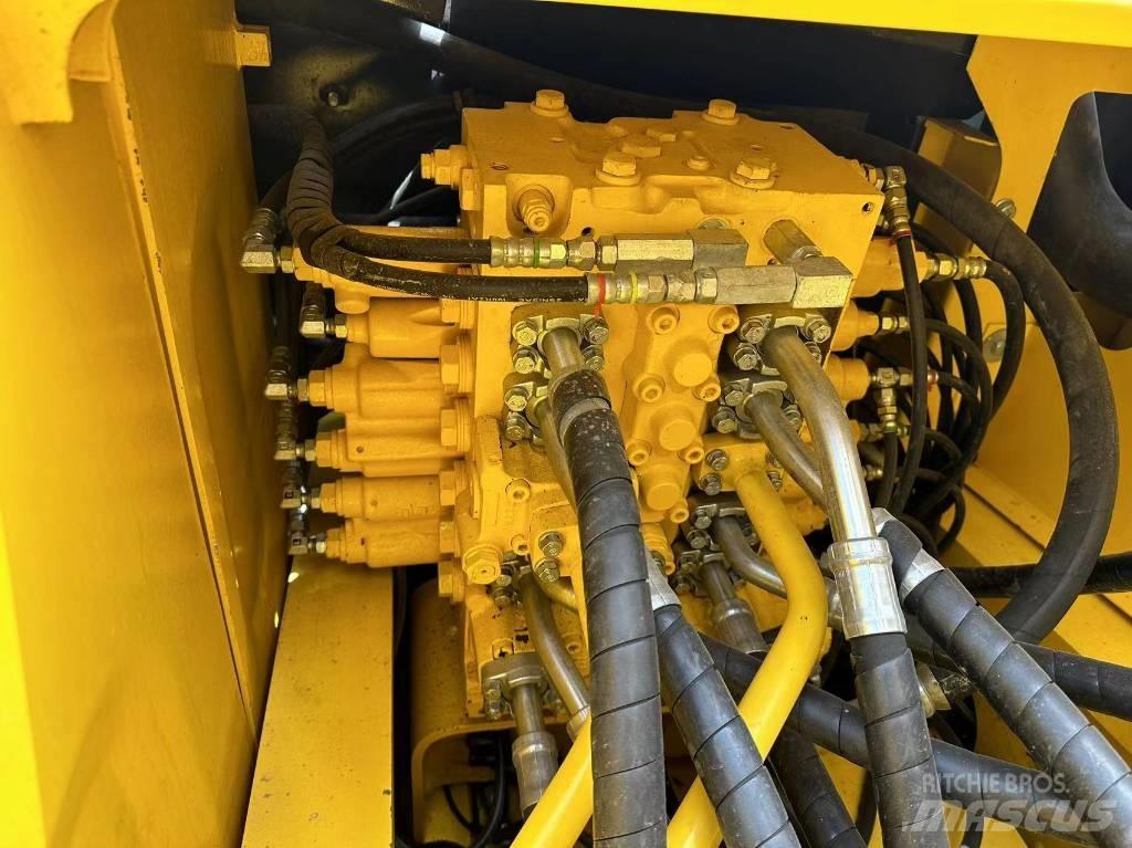 Komatsu PC 240 Bandgrävare