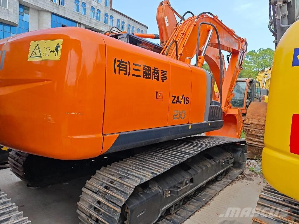 Hitachi ZX 210 Bandgrävare