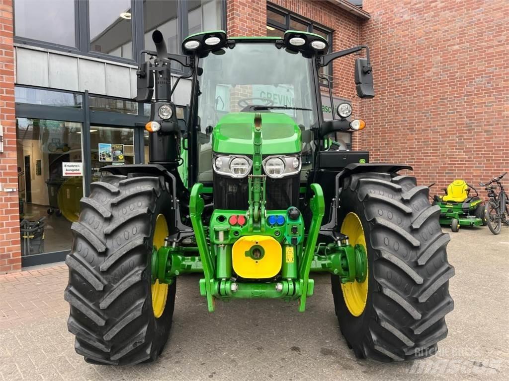John Deere 6120M Traktorer