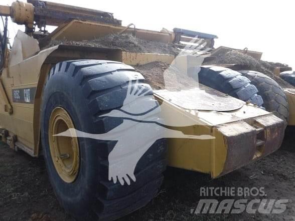 CAT 615C Schaktvagnar