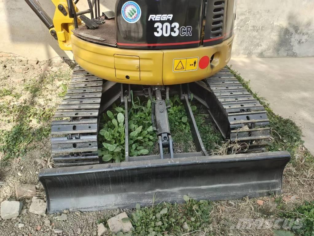 CAT 303 CR Minigrävare < 7t