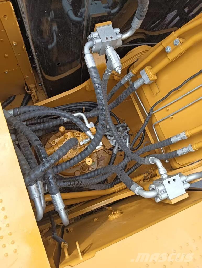 CAT 320 D 2L Bandgrävare