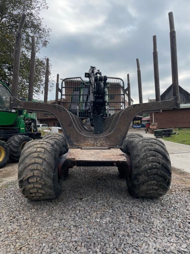 John Deere 1010 E Skotare