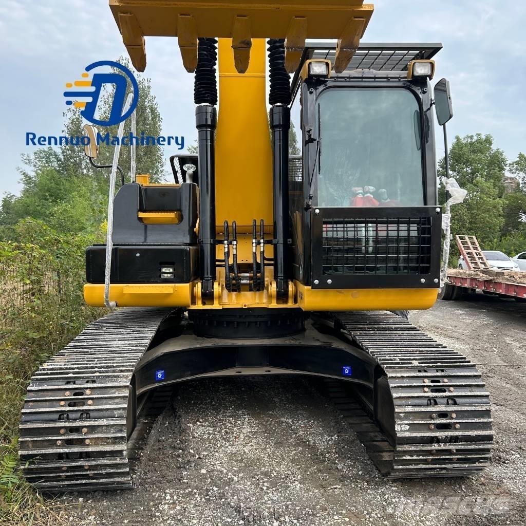 CAT 320D2 Bandgrävare