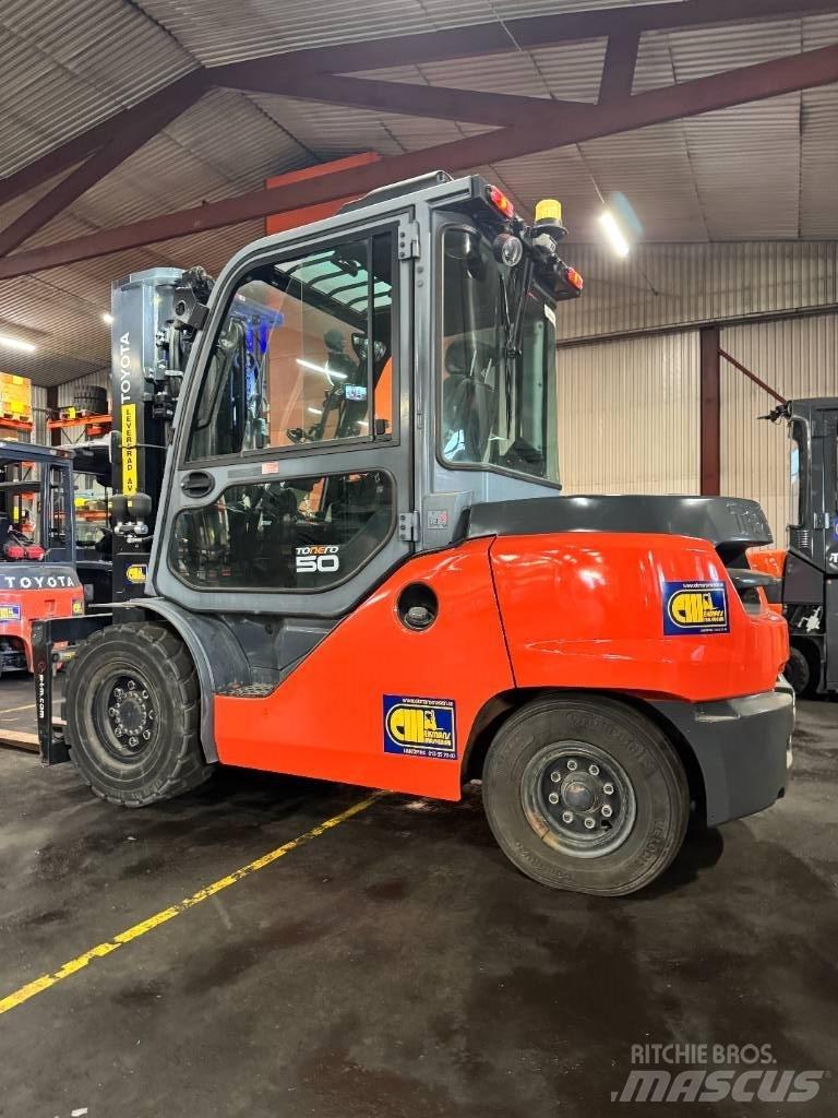 Toyota truck 8FD50N Dieselmotviktstruckar