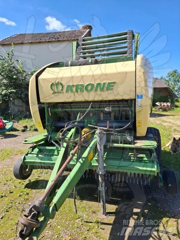 Krone Comprima F 155 Rundbalspressar