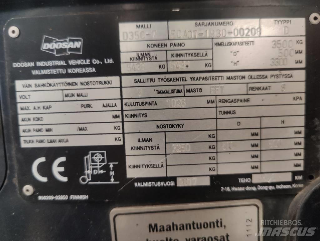 Doosan D 35 C-7 Dieselmotviktstruckar