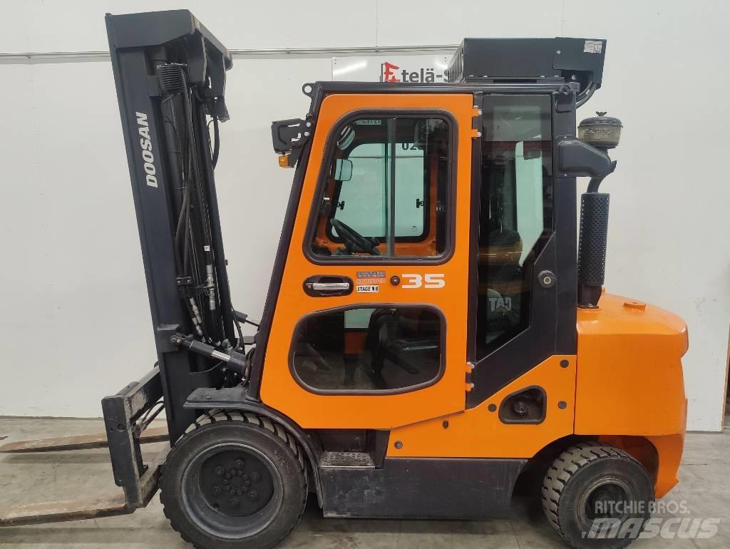 Doosan D 35 C-7 Dieselmotviktstruckar