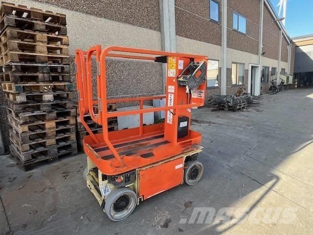 JLG 1230 ES Saxliftar