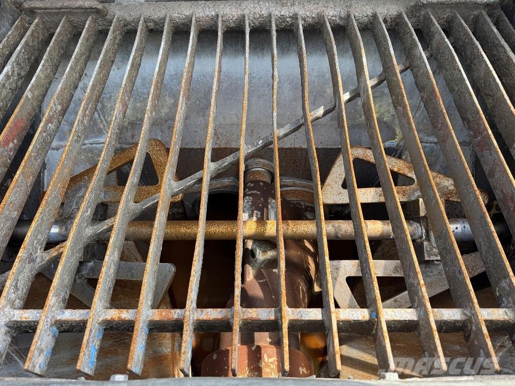 Alliance 50m (#1038) Lastbilar med betongpump