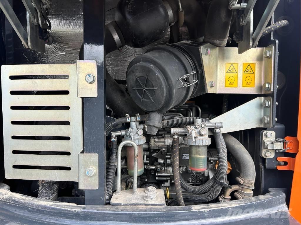 Hitachi ZX 26 U-6 Minigrävare < 7t