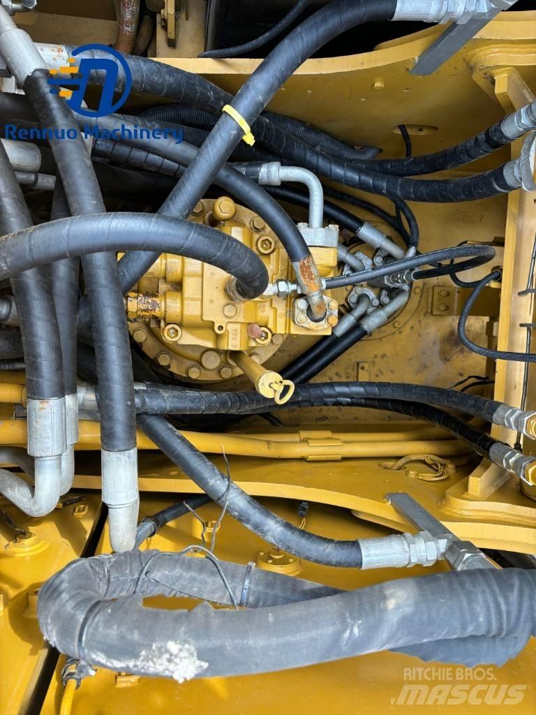 CAT 323 Bandgrävare