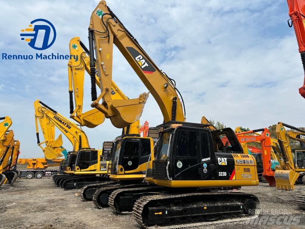 CAT 323 Bandgrävare