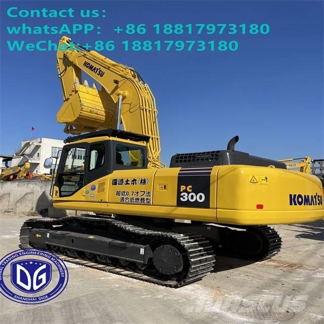 Komatsu PC 300-7 Bandgrävare