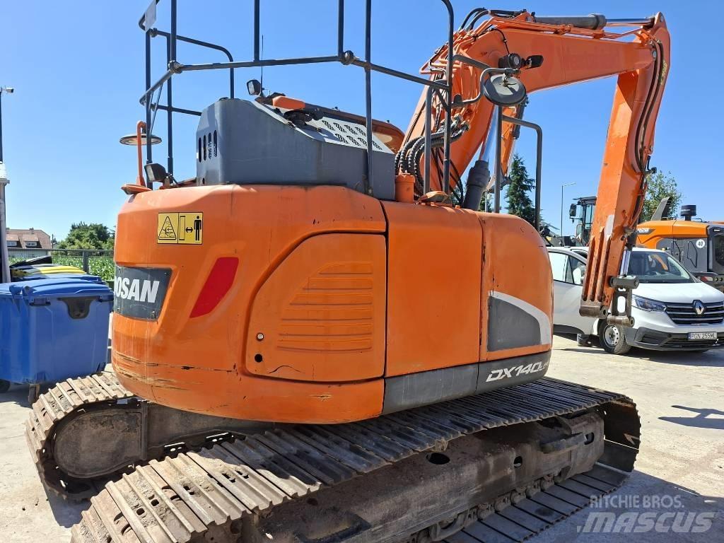 Doosan DX 140 LCR Bandgrävare