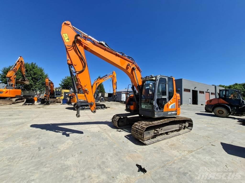 Doosan DX 140 LCR Bandgrävare