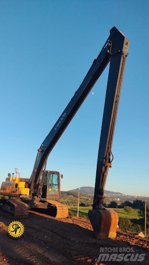 Volvo EC 250 D Bandgrävare