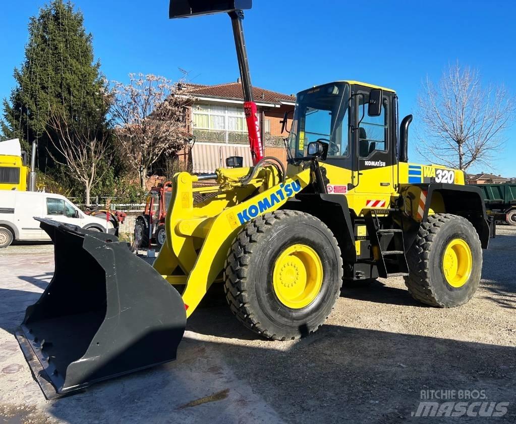 Komatsu WA 320 Hjullastare