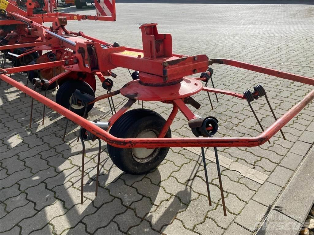 Kuhn GF 8702 Vändare och luftare