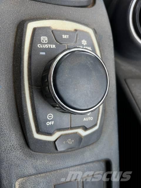 Hyundai HX 140 L Bandgrävare