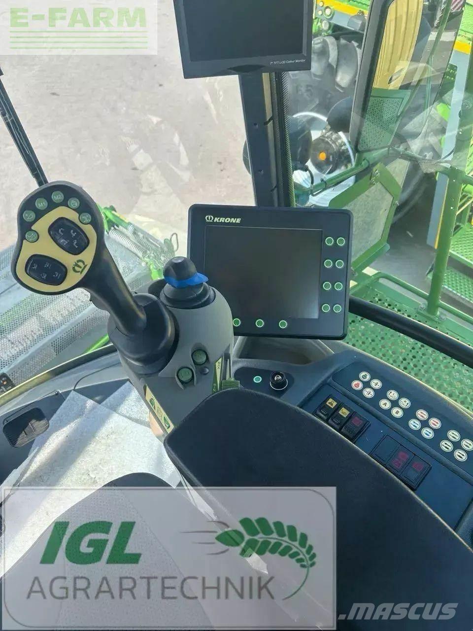 Krone big x 700 i Självgående fälthackar