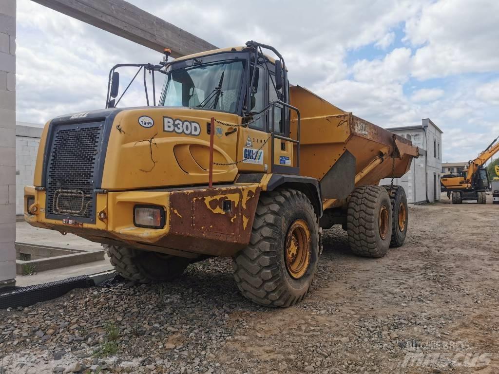 Bell B30D Midjestyrd dumper