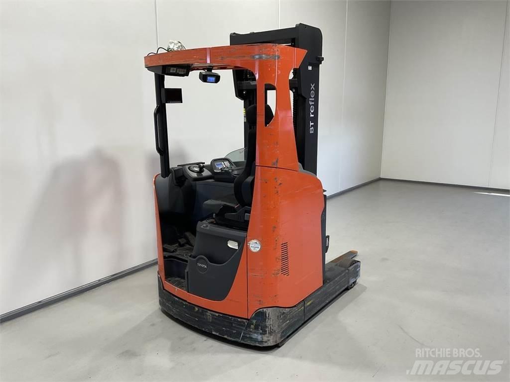 BT RRE 14 Skjutstativtruck