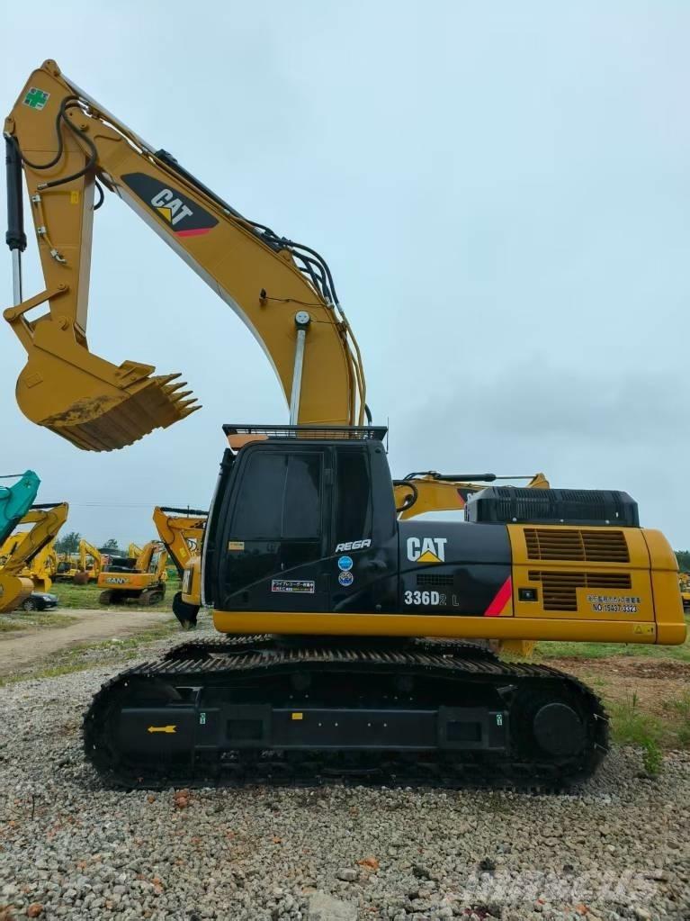 CAT 336 D Bandgrävare