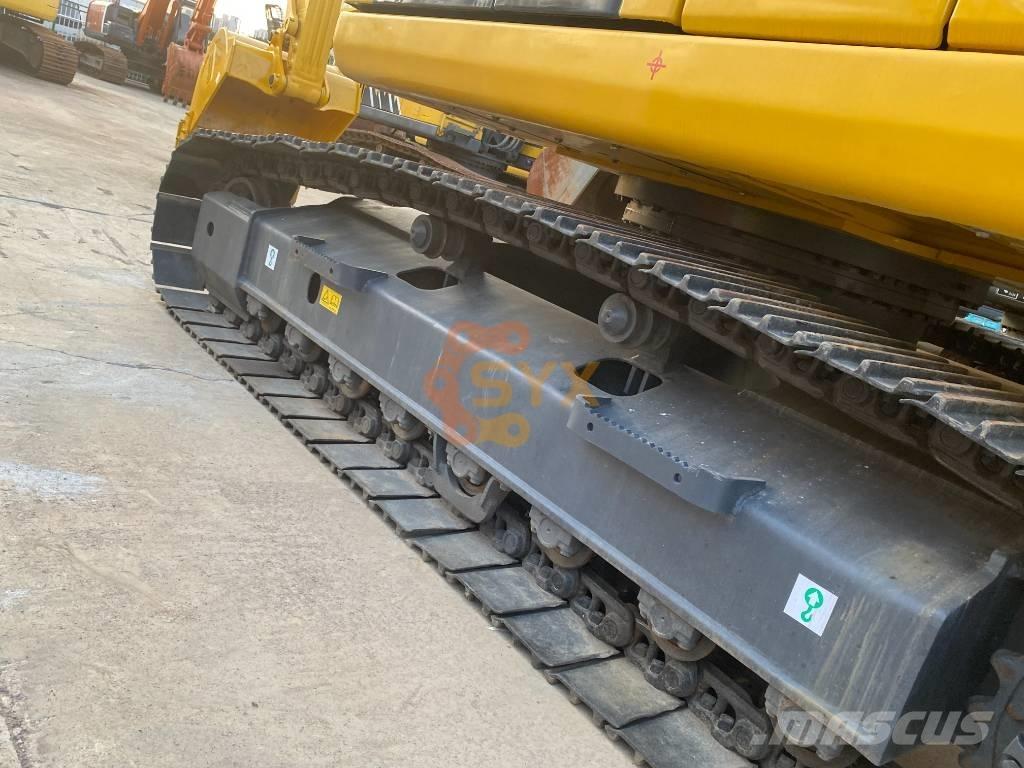 Komatsu PC 220-8 Bandgrävare