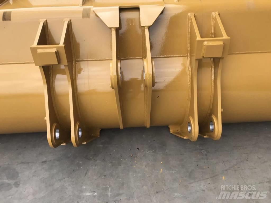 CAT 938M Skopor