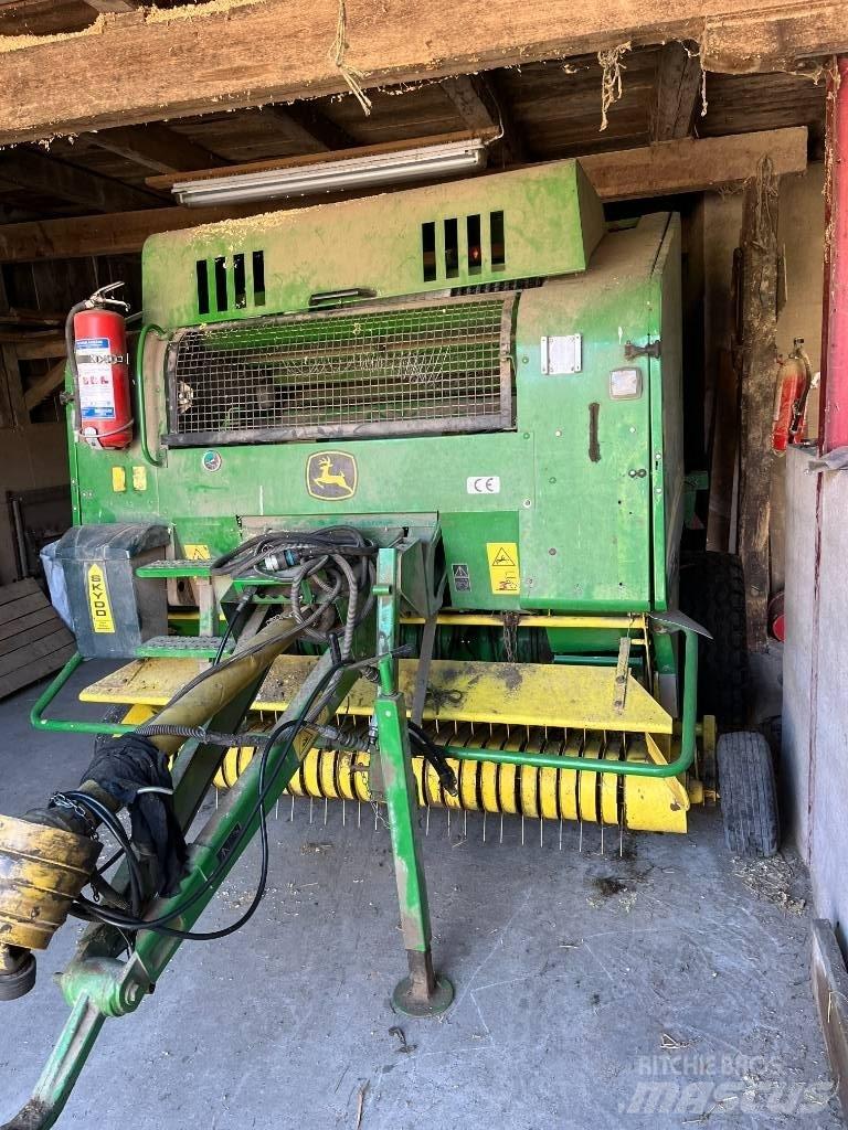 John Deere 578 Rundbalspressar