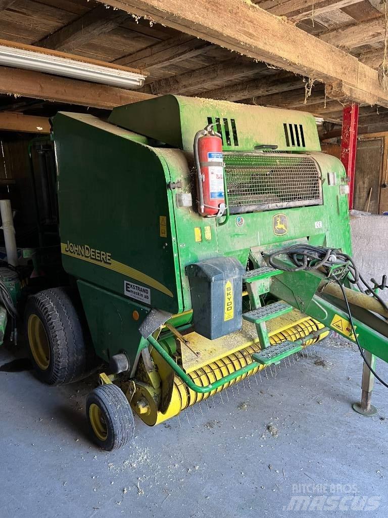 John Deere 578 Rundbalspressar