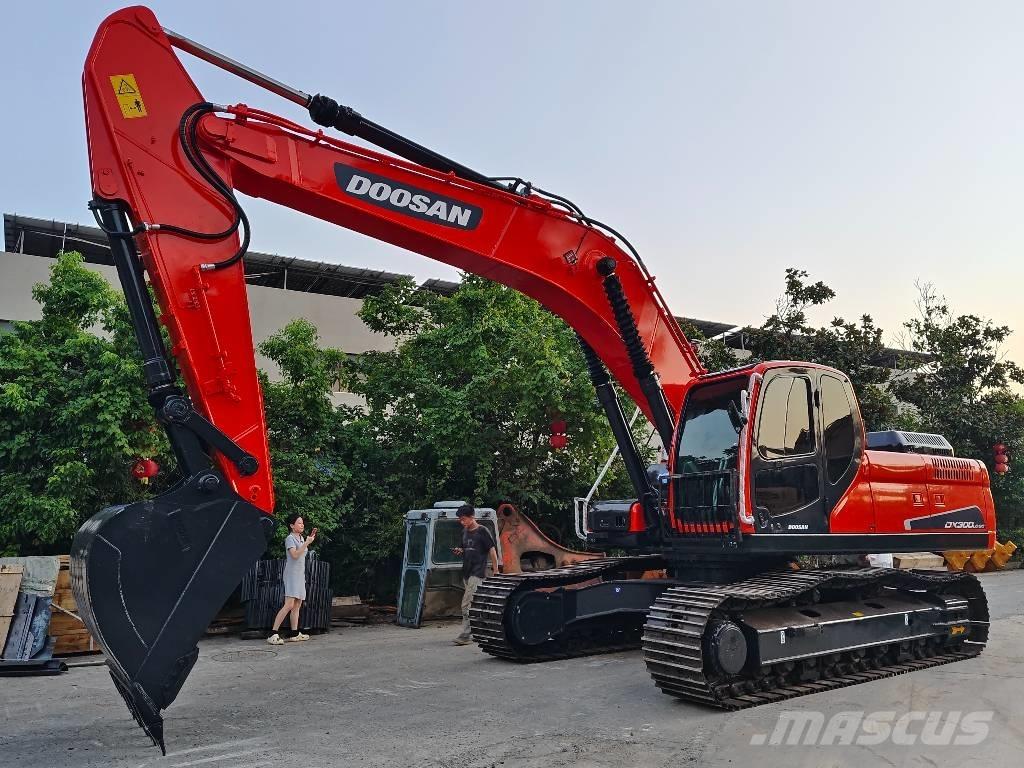 Doosan DX 300 LC-9C Bandgrävare