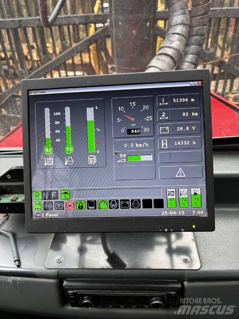 Komatsu 840.4 Skotare