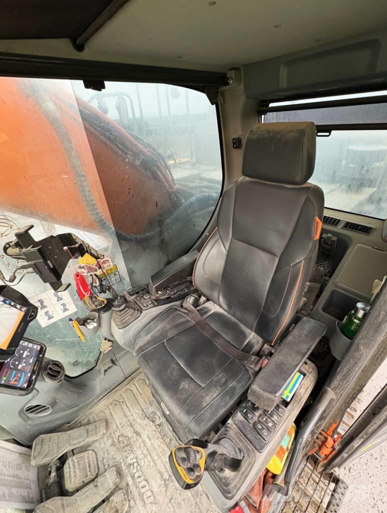 Develon DX 300 LC-7 Bandgrävare