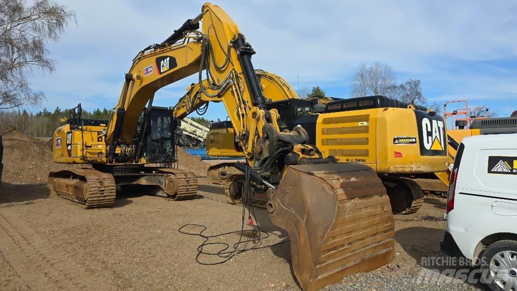 CAT 336 F L Bandgrävare
