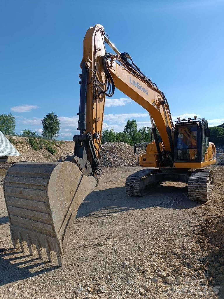 LiuGong CLG 922 E Bandgrävare