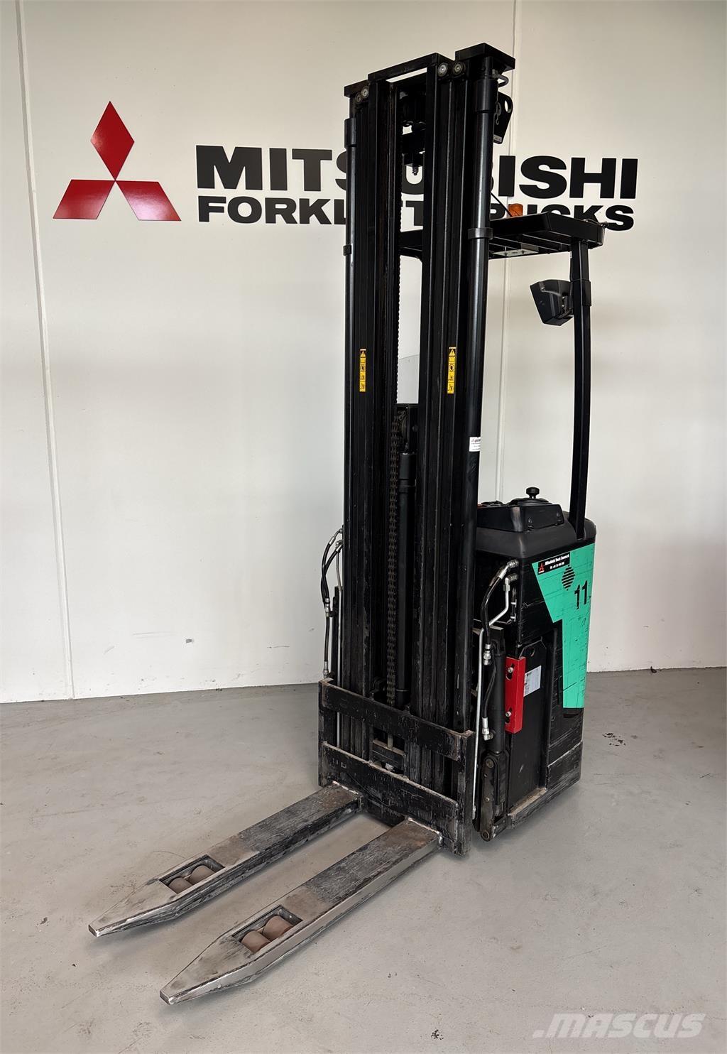 Mitsubishi SBR16N Staplare