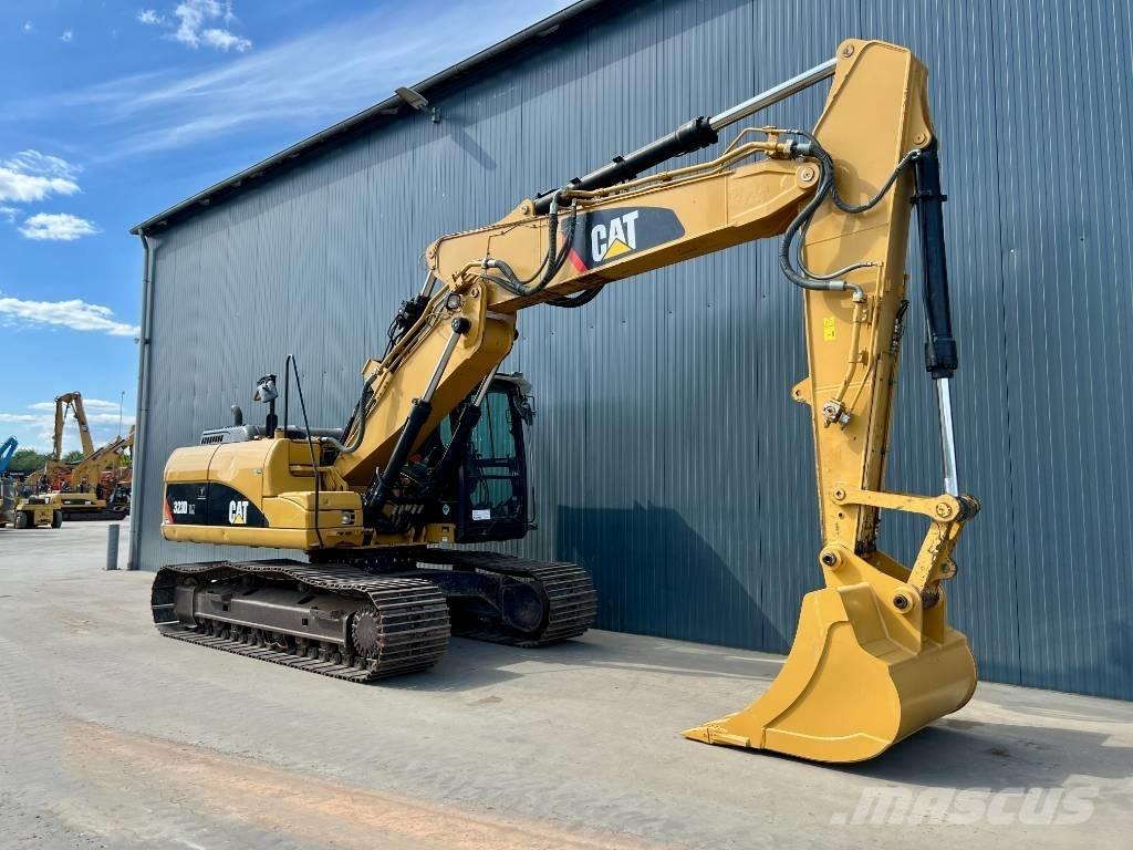 CAT 323D LN VA Bandgrävare