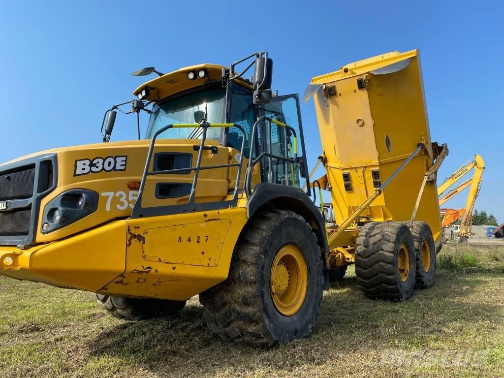 Bell B 30 E Midjestyrd dumper