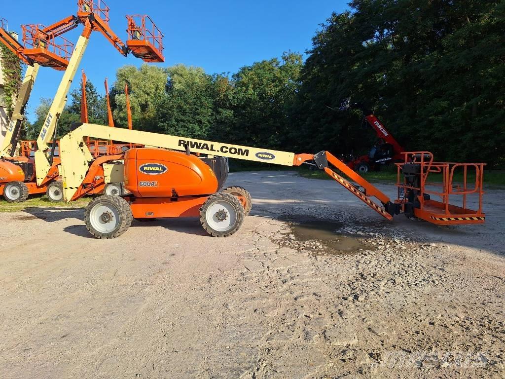 JLG 600AJ Bomliftar