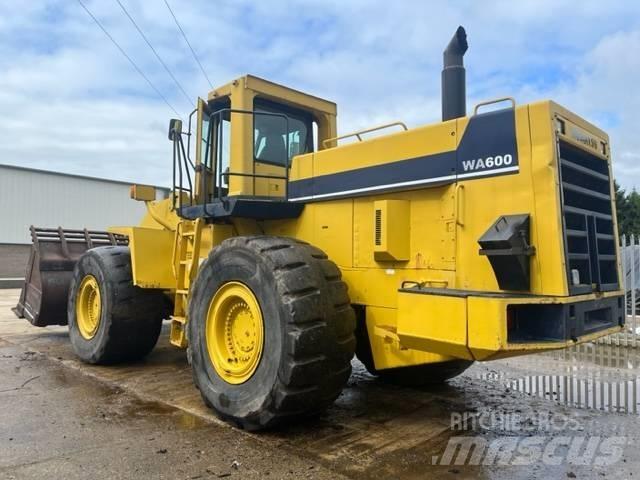 Komatsu WA 600-1 Hjullastare