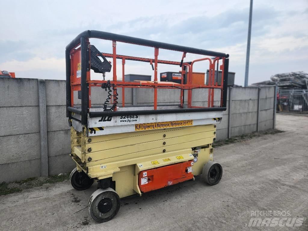 JLG 3246 ES Saxliftar