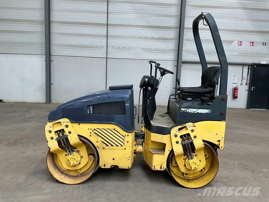 Bomag BW 100 AD-4 Tvåvalsvältar