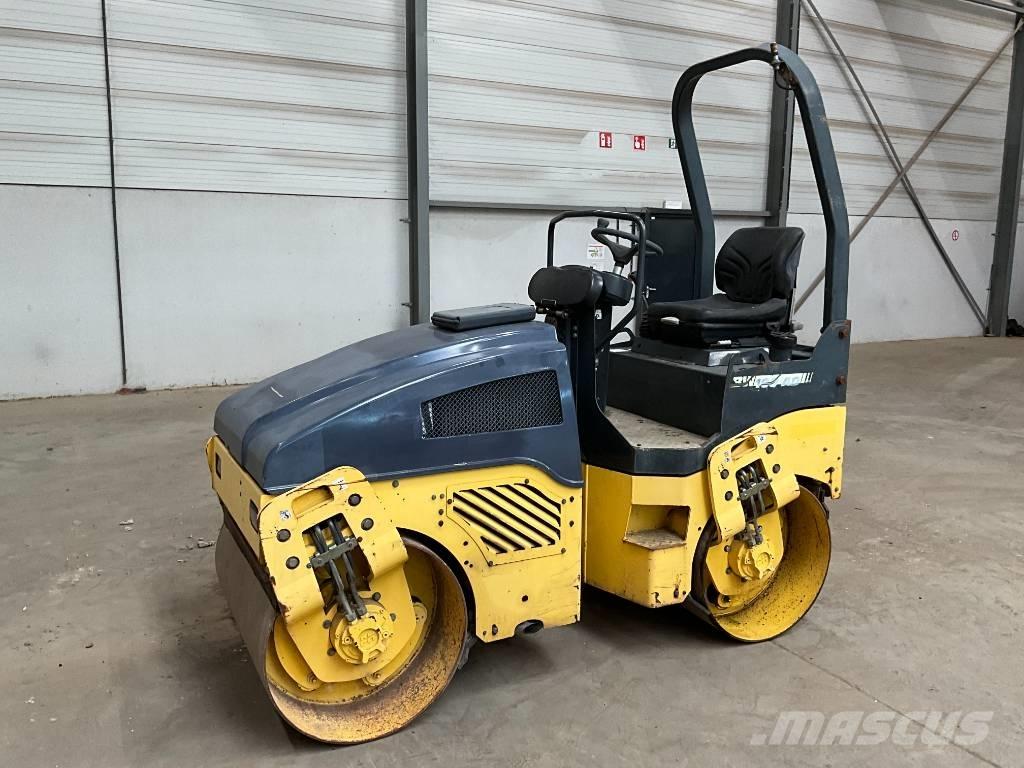 Bomag BW 100 AD-4 Tvåvalsvältar