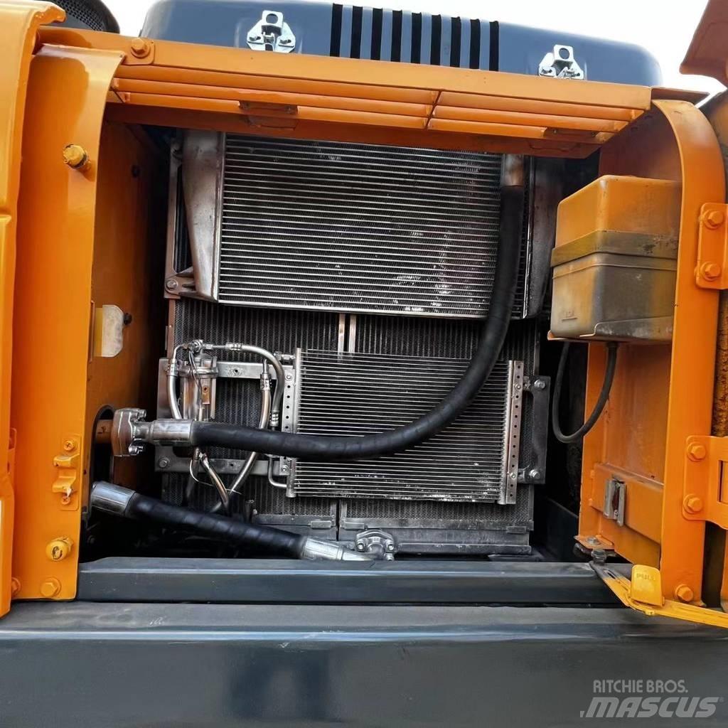 Hyundai R220-9S Bandgrävare