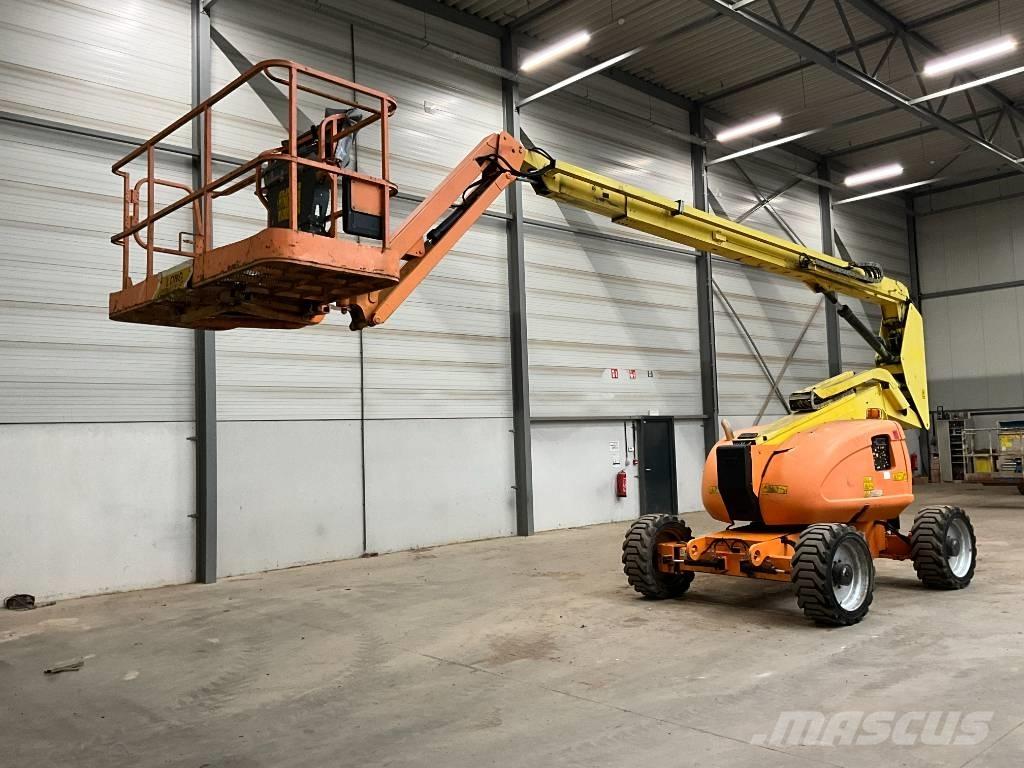 JLG 600 AJ   4x4x4 Bomliftar